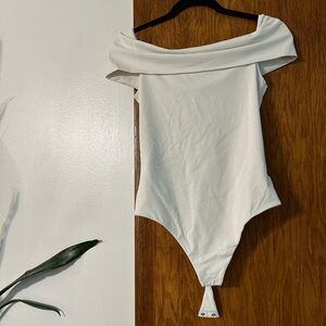 Aritzia contour bodysuit